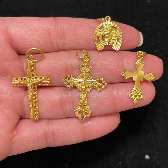 Jewelry - 21K SAUDI GOLD